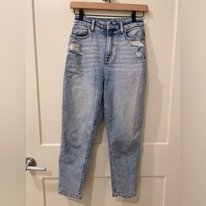 AE curvy high-rise mom Jean, 0-short